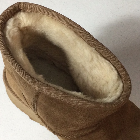 UGG Women's Brown Platform Ankle Boots - Picture 14 of 15